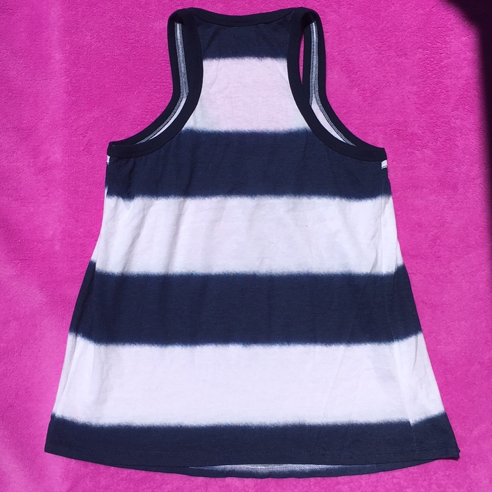 ‼️PRICE DROP‼️ VS PINK racer back swing top. - Picture 3 of 4